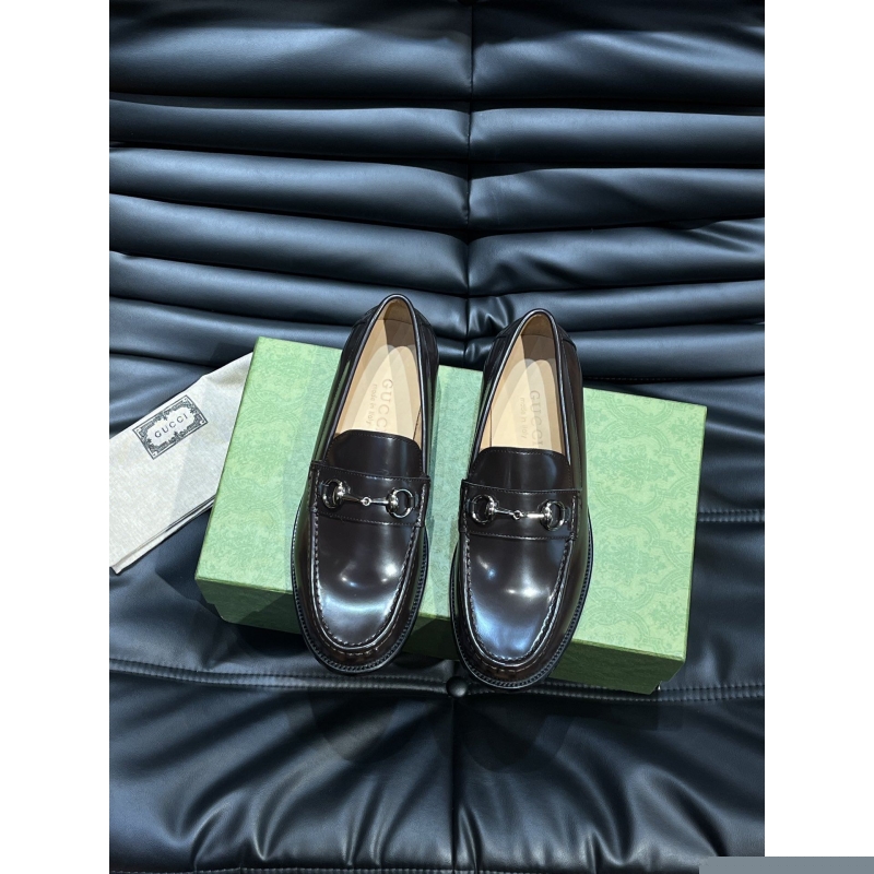 G*u*i leather shoes